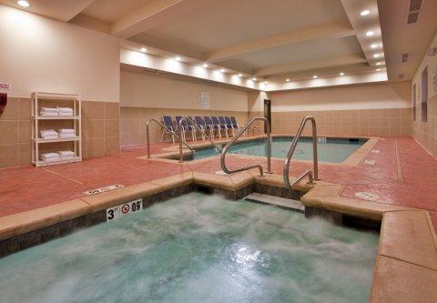 Hotel Holiday Express & North Edmond, An Ihg 2*