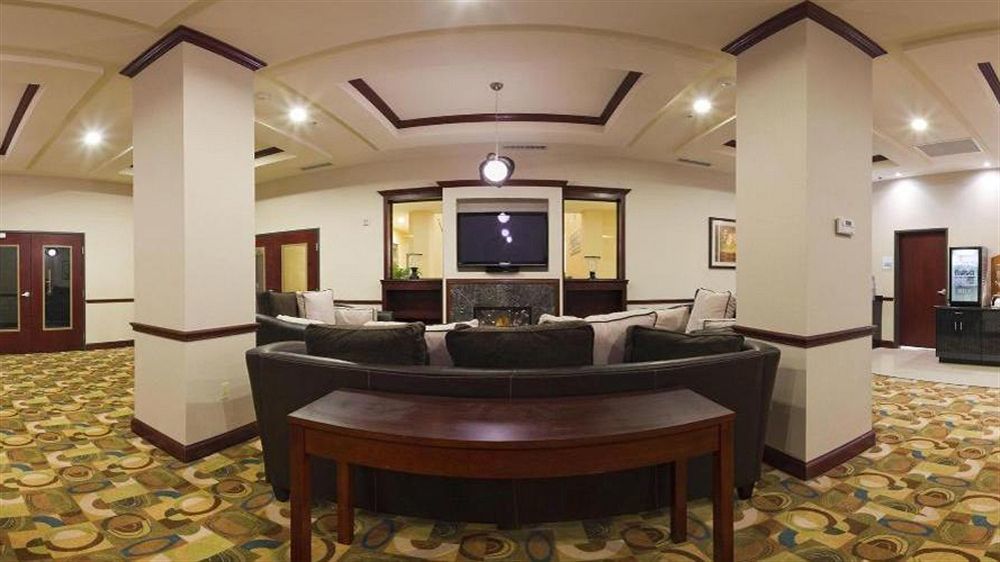 Holiday Express & North Edmond, An Ihg Guthrie